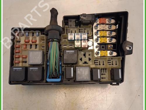 Used Fuse box Fuse box FORD FOCUS II (DA_, HCP, DP) 1.6 TDCi (90 hp) 40076403 40076403