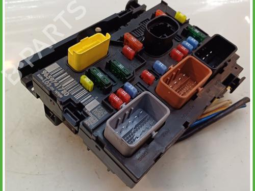 Used Fuse box CITROËN C3 I (FC_, FN_) 1.1 i (60 hp) 16331297
