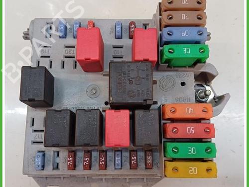 fuse-box-lancia-ypsilon-843_-2003-2004-2005-2006-2007-2008-2009-2010-2011-40136742 main image