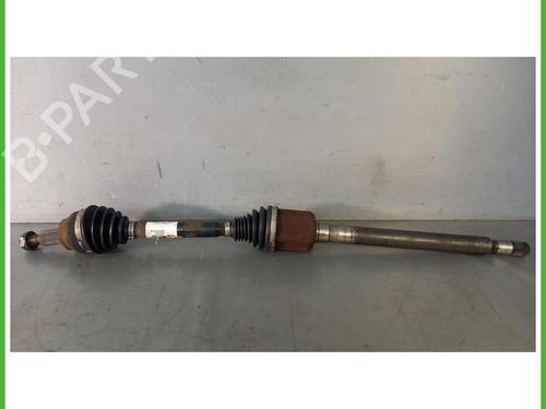Used Right front driveshaft Right front driveshaft LAND ROVER RANGE ROVER SPORT II (L494) 3.0 SDV6 4x4 (249 hp) 40075382 40075382