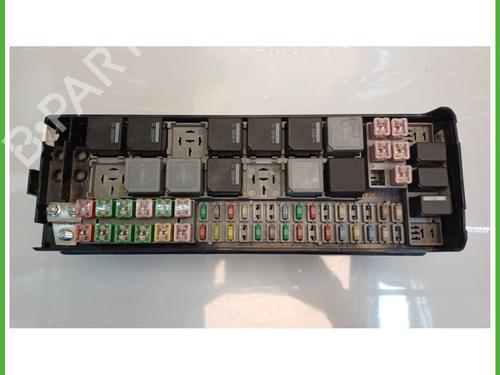 Used Fuse box LAND ROVER DISCOVERY III (L319) 2.7 TD 4x4 (190 hp) 26705994