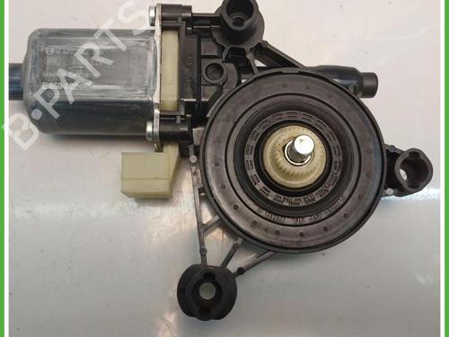 Used Left front window motor Left front window motor AUDI A3 Sportback (8VA, 8VF) 2.0 TDI (150 hp) 40147447 40147447