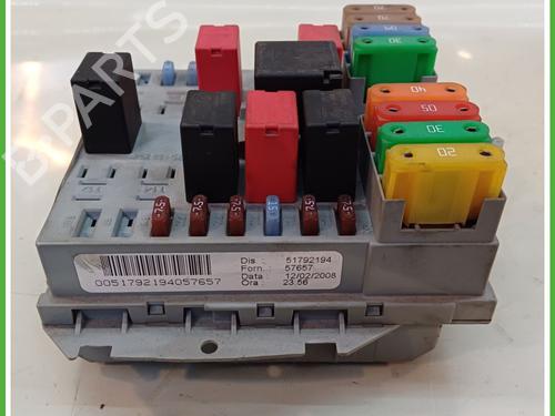 Fuse box LANCIA YPSILON (843_) 1.2 (843.AXA1A) | BP15942632E1 