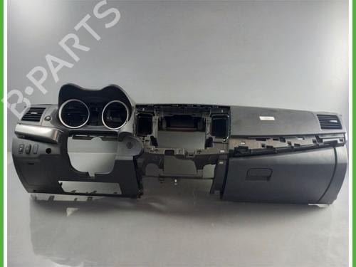 Instrumentbord MITSUBISHI LANCER VIII Sportback (CX_A) 1.8 MIVEC (CX3A, CX6A) (140 hp) 14831181