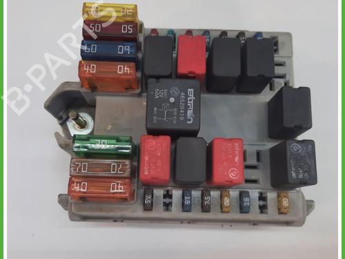 Used Fuse box FIAT PUNTO (188_) 1.9 JTD (86 hp) 13637533