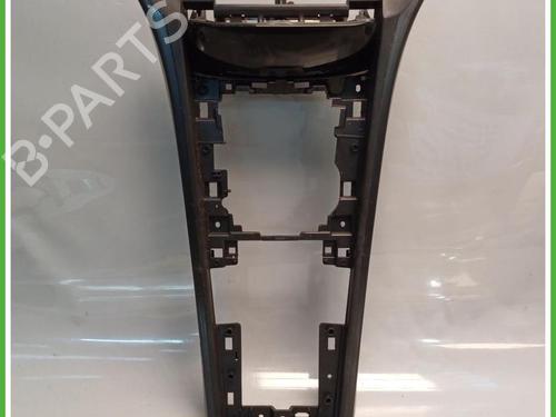 middle-console-peugeot-508-sw-i-8e_-2010-2011-2012-2013-2014-2015-2016-2017-2018-40144856 main image