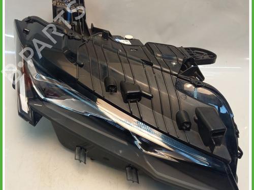 Right headlight PEUGEOT 408 II (FP_, F3_, FM_) Hybrid 225 (F3DGYT) | BP30813040C29