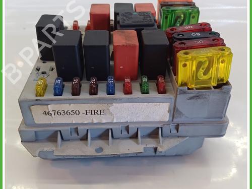 Fuse box FIAT PUNTO (188_) 1.2 16V 80 (188.233, .235, .253, .255, .333, .353, .639,... | BP19083987E1