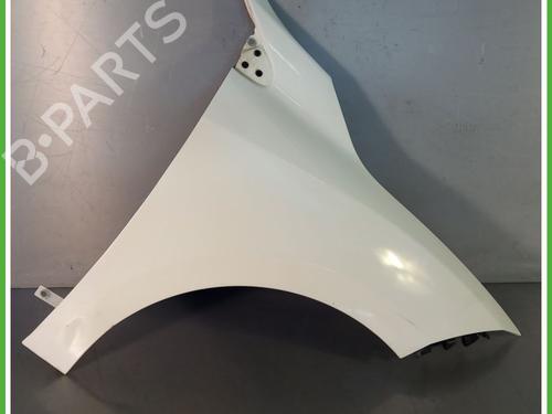 Aile avant droite RENAULT MEGANE III Hatchback (BZ0/1_, B3_) 1.5 dCi (BZ09, BZ0D, BZ1W, BZ29, BZ14) (110 hp) 30382481