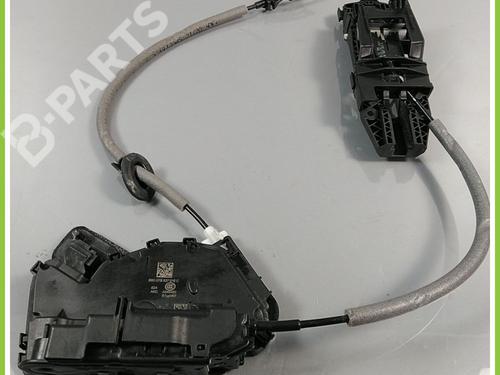 Used Front right lock VW T-ROC (A11, D11) 1.5 TSI (150 hp) 11814461