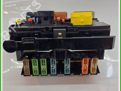 Fuse box CITROËN C3 Pluriel (HB_) 1.4 | BP17737528E1 