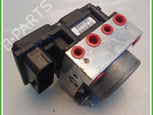 Used ABS pump FIAT QUBO (225_) 1.4 (225AXA1A) (73 hp) 27409969