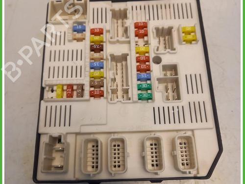 Used Fuse box Fuse box RENAULT MEGANE III Hatchback (BZ0/1_, B3_) 1.5 dCi (BZ09, BZ0D, BZ1W, BZ29, BZ14) (110 hp) 40073176 40073176