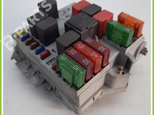 Fuse box ALFA ROMEO 147 (937_) 1.6 16V T.SPARK (937.AXA1A, 937.AXB1A, 937.BXB1A) | BP11368651E1