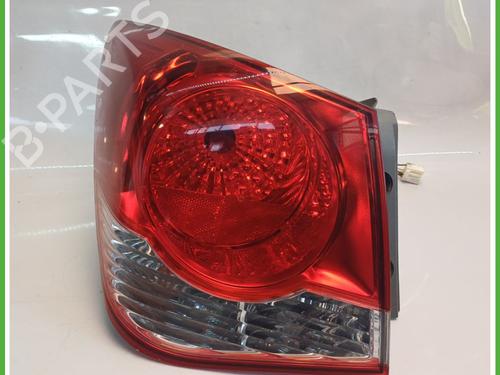 Used Left taillight CHEVROLET CRUZE (J300) 2.0 CDI (150 hp) 27981581