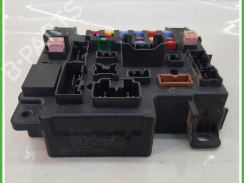 Fuse box MITSUBISHI LANCER VIII Sportback (CX_A) 1.8 (CX3A) | BP40135217E1 - Image 3