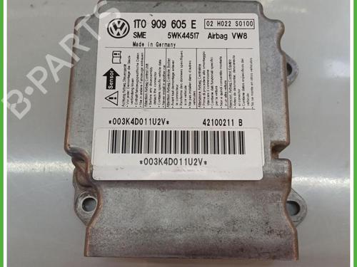 control-unit-vw-touran-1t3-2010-2011-2012-2013-2014-2015-2016-40140476 main image