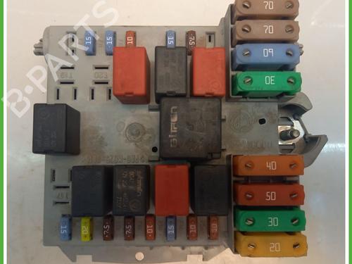 Used Fuse box LANCIA YPSILON (843_) 1.2 (843.AXA1A) (60 hp) 30198181