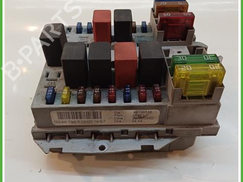 Fuse box FIAT STILO (192_) 1.8 16V (192AXC1A, 192BXC1A) | BP16957472E1 