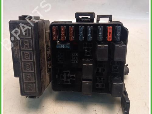 Used Fuse box Fuse box SUZUKI BALENO Estate (EG) 1.6 i 16V (SY416) (99 hp) 40075701 40075701