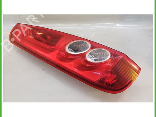 Used Right taillight FORD FIESTA V (JH_, JD_) 1.4 TDCi (68 hp) 15501103
