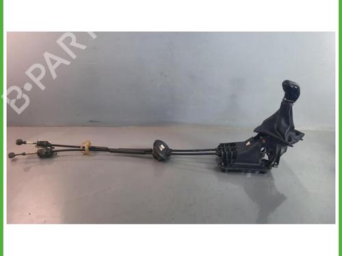 Used Gear lever Gear lever PEUGEOT 208 I (CA_, CC_) 1.4 HDi (68 hp) 40135714 40135714