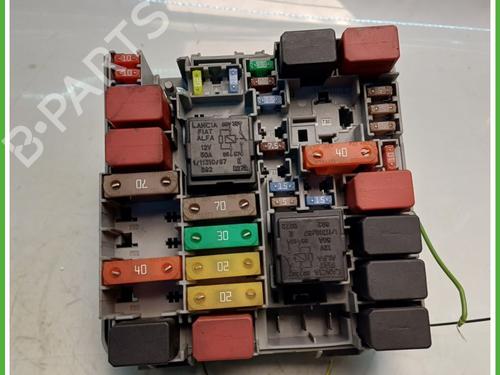 Used Fuse box FIAT PUNTO EVO (199_) 1.2 (69 hp) 31013012