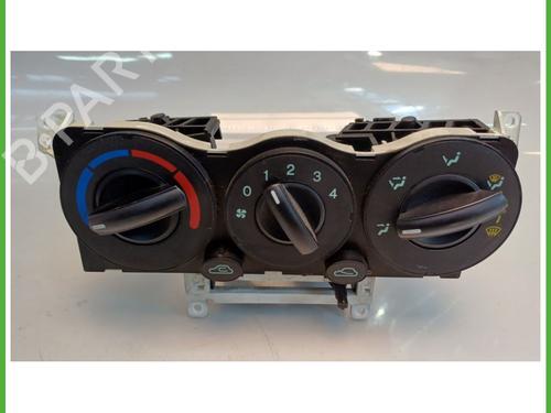 AC Styreenhet / Manøvreringsenhet HYUNDAI GETZ (TB) 1.1 (67 hp) 28142265