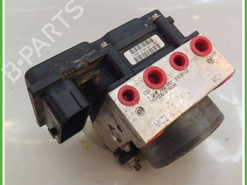 Used ABS pump FIAT GRANDE PUNTO (199_) 1.3 D Multijet (75 hp) 19145498
