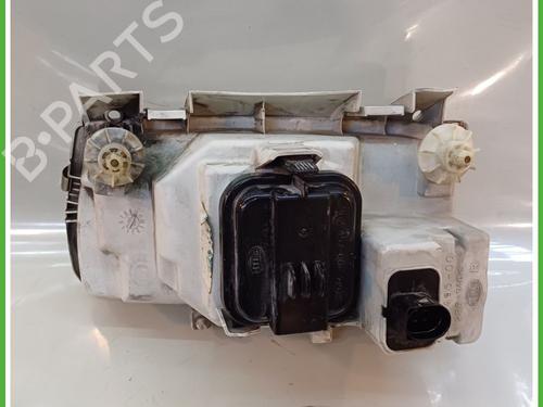 Right headlight VW POLO III (6N1) 60 1.4 | BP15942606C29 