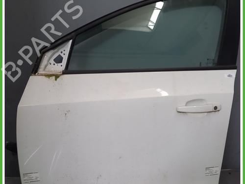 Used Left front door CHEVROLET CRUZE Hatchback (J305) 1.8 (141 hp) 25252941