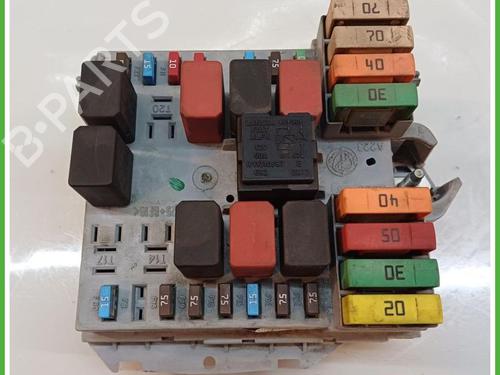 fuse-box-lancia-musa-350_-2004-2005-2006-2007-2008-2009-2010-2011-2012-40138246 main image