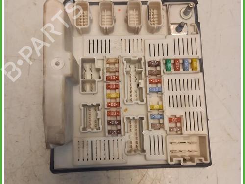 Used Fuse box Fuse box RENAULT SCÉNIC II (JM0/1_) 1.6 (105 hp) 40074721 40074721