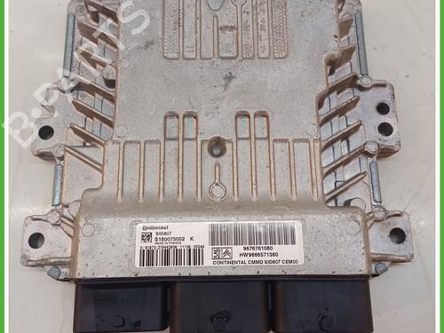 Used Engine control unit (ECU) PEUGEOT 3008 I MPV (0U_) 1.6 HDi (112 hp) 17313412