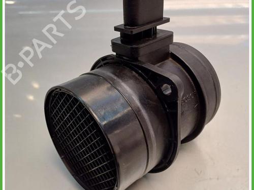 Used Mass air flow sensor Mass air flow sensor VW GOLF VI (5K1) 2.0 TDI (110 hp) 40143150 40143150
