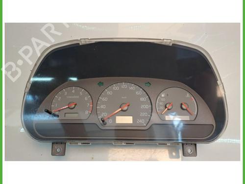 Used Instrument cluster VOLVO S40 I (644) 1.6 (105 hp) 28072724