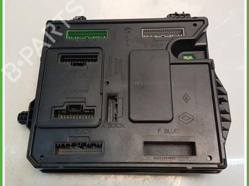 Sikringsdåse RENAULT MEGANE III Hatchback (BZ0/1_, B3_) 1.5 dCi (BZ09, BZ0D, BZ1W, BZ29, BZ14) (110 hp) 31013005