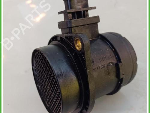 Used Mass air flow sensor Mass air flow sensor ALFA ROMEO 147 (937_) 1.9 JTDM 8V (937.AXD1A, 937.AXU1A, 937.BXU1A) (120 hp) 40136216 40136216