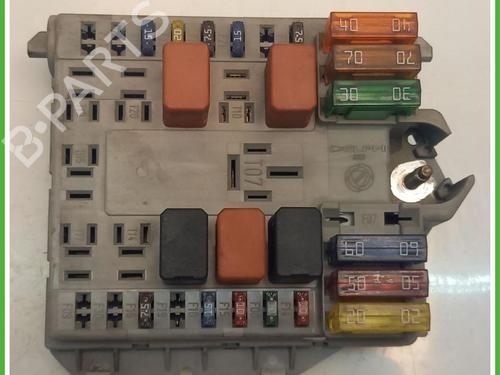 Used Fuse box Fuse box FIAT PUNTO (188_) 1.2 60 (188.030, .050, .130, .150, .230, .250) (60 hp) 40148200 40148200