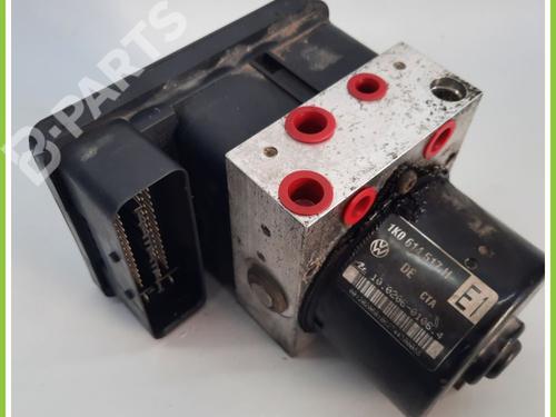 Used ABS pump VW TOURAN (1T1, 1T2) 1.9 TDI (105 hp) 11369236