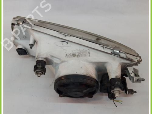 Right headlight MITSUBISHI CARISMA (DA_) 1.6 (DA1A) | BP13884817C29 