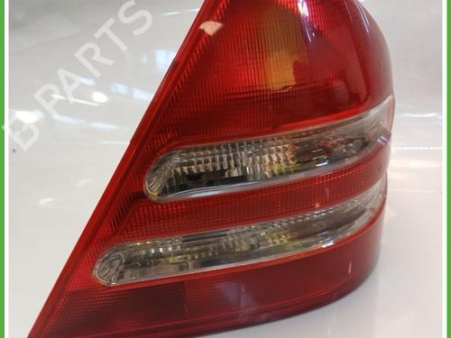 Used Right taillight MERCEDES-BENZ C-CLASS (W203) C 220 CDI (203.006, 203.008) (143 hp) 27409638
