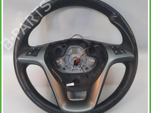 Used Steering wheel LANCIA YPSILON (312_) 0.9 TwinAir (312.PXG11, 312.PXG1A, 312.YXG11, 312.YXG1A) (86 hp) 13744862