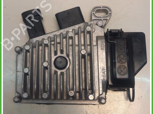 Used Control unit PEUGEOT 408 II (FP_, F3_, FM_) Hybrid 225 (F3DGYT) (224 hp) 30614691