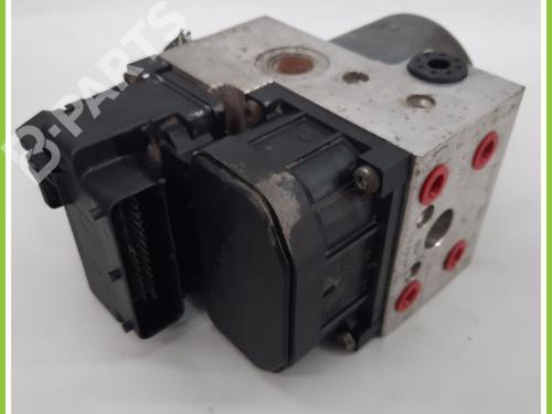 Used ABS pump TOYOTA YARIS (_P1_) 1.0 (SCP10_, SCP10R) (65 hp) 11368749