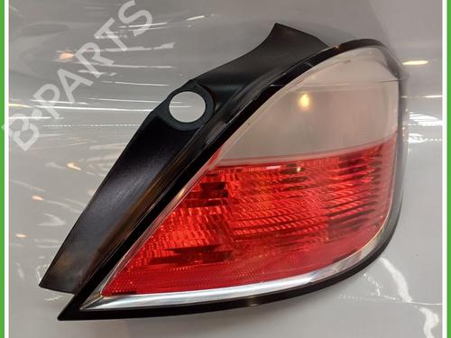 Right taillight OPEL ASTRA H (A04) 1.6 (L48) (105 hp) 18105576