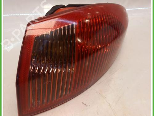 Høyre baklys ALFA ROMEO 147 (937_) 1.6 16V T.SPARK ECO (937.AXA1A, 937.BXA1A) (105 hp) 30813029