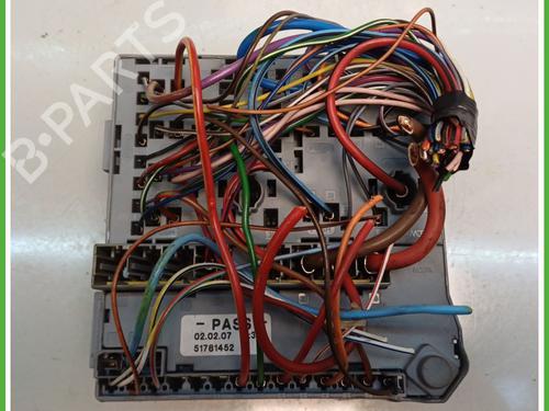 Fuse box FIAT PANDA (169_) 1.4 (169AXE1B) | BP22889812E1 