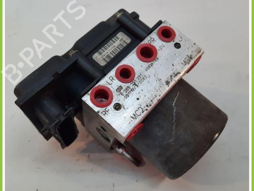 Used ABS pump FIAT PUNTO (188_) 1.2 Natural Power (60 hp) 13235226