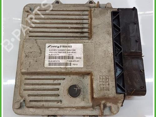 engine-control-unit-ecu-lancia-ypsilon-843_-2003-2004-2005-2006-2007-2008-2009-2010-2011-40139160 main image
